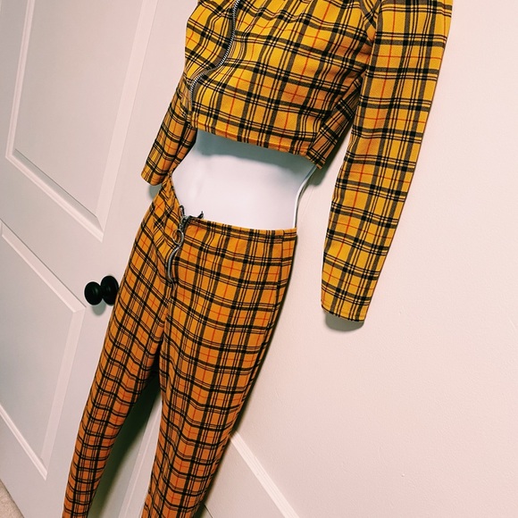 Two Piece set (Crop top) - Picture 3 of 3